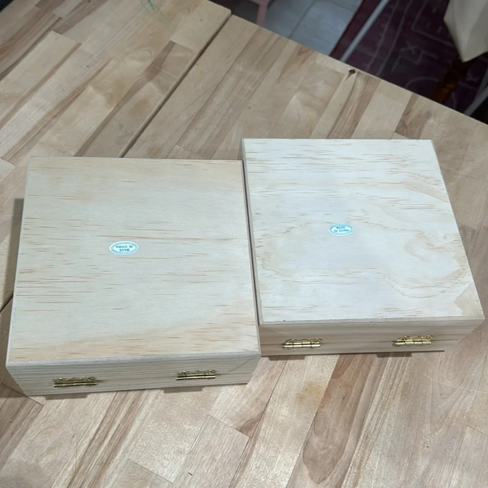 Doterra Wooden Square 25 Essential Oil Holders Bundle of 2 - Picture 5 of 5